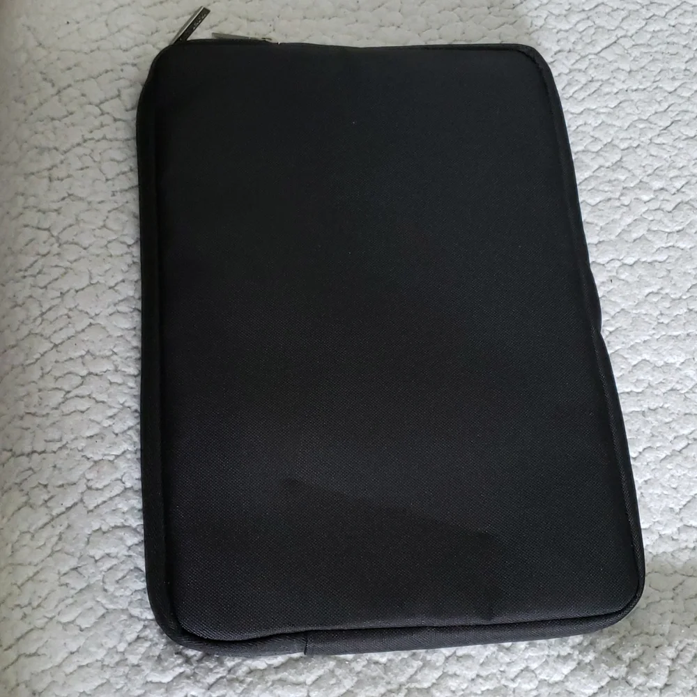 NWOT ZinMark Laptop Black Carrying Bag 13 x 9in